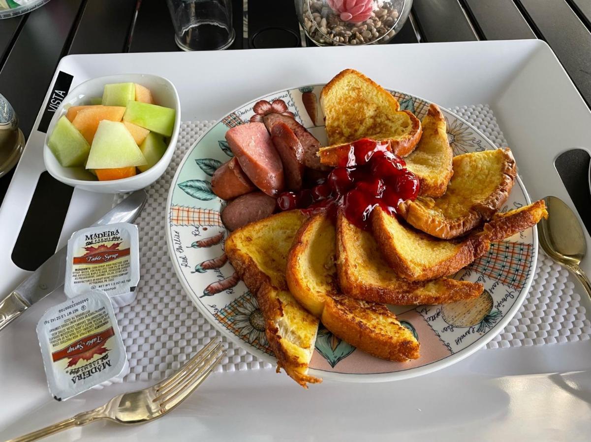 The Torch Lake Bed And Breakfast Central Lake 외부 사진